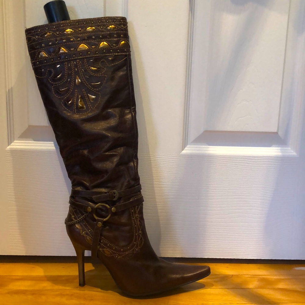 Italian lethear heeled boots brown and gold details